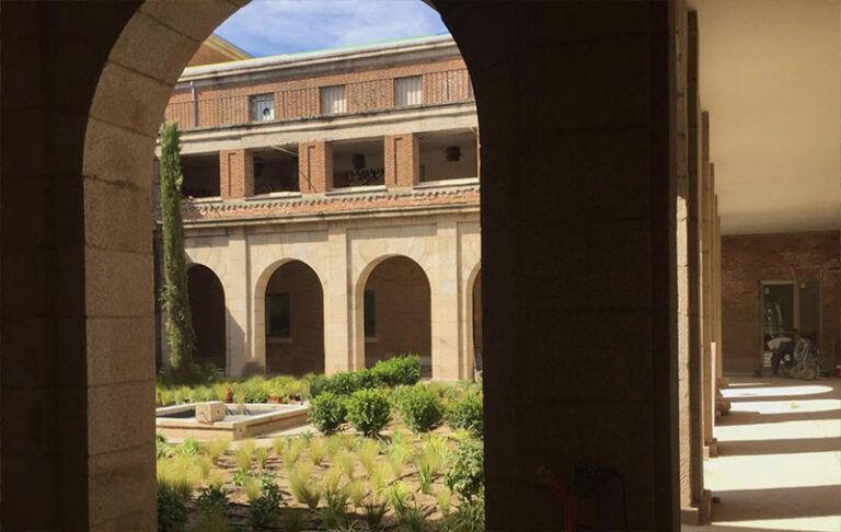Claustro, centro educativo, Madrid